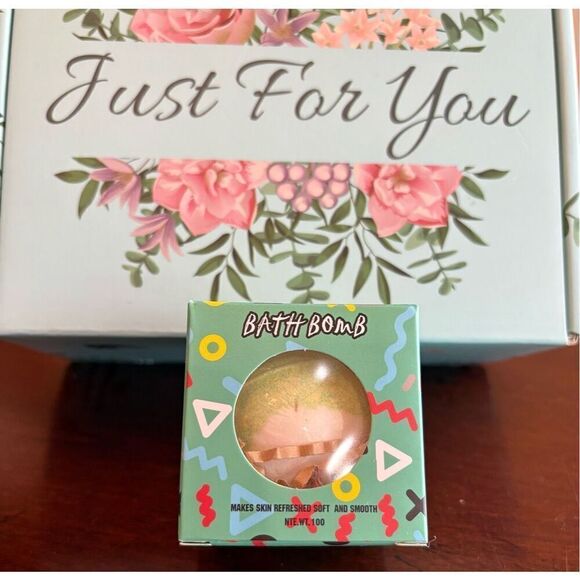 BOXED & READY TO GIVE - NWT Gift Box for Ladies "Not A Day Over Fabulous" 🌸🌺 - Picture 5 of 16